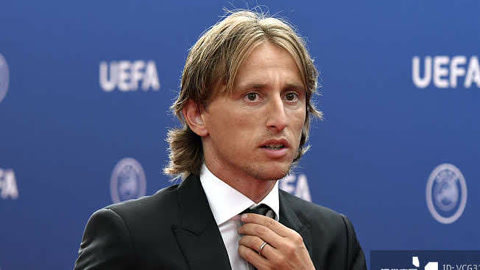 巴西逆转英格兰,莫德里奇高光表现 巴西逆转英格兰,莫德里奇高光表现