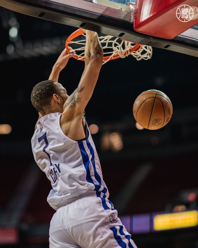 开云体育app-新疆队险胜快船，武切维奇状态火热