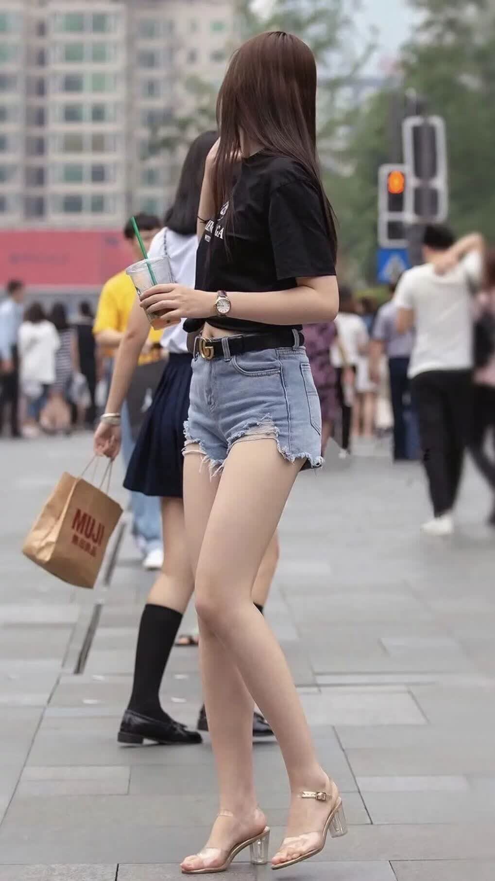 开云体育官网-世界排名争夺战之夜！罗德里一箭定乾坤，曼城险胜皇马