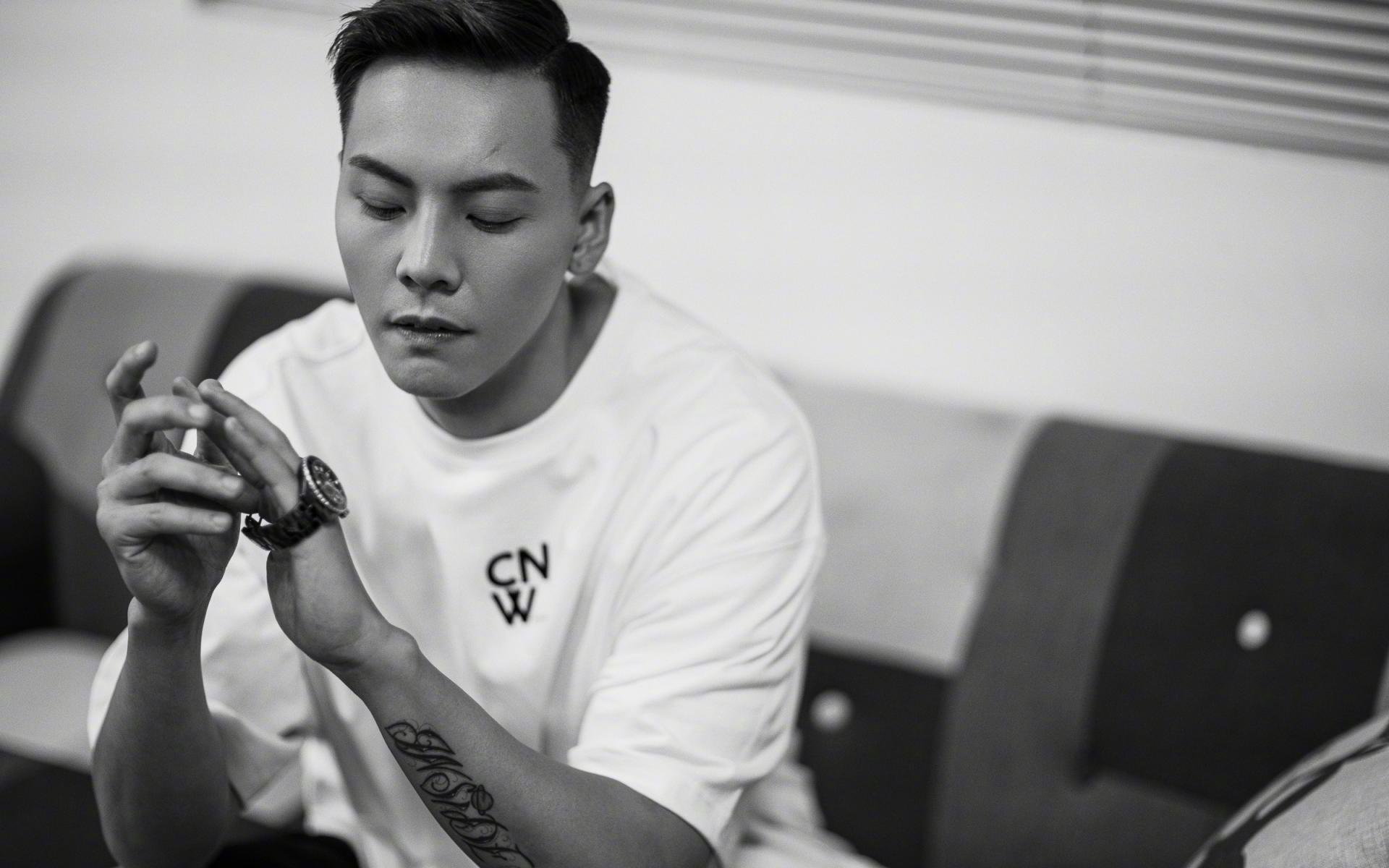 开云体育APP下载-钢铁之墙与蓝色洪流，布雷默在风暴中的自我救赎